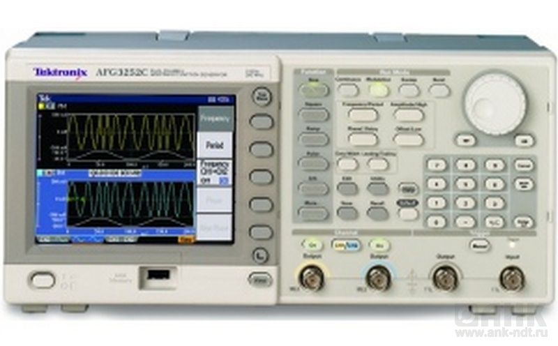 Универсальный генератор сигналов AFG3102C