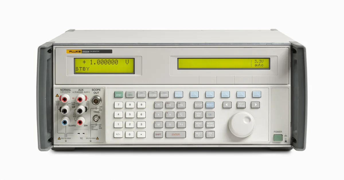 Многоцелевой калибратор Fluke 5522A